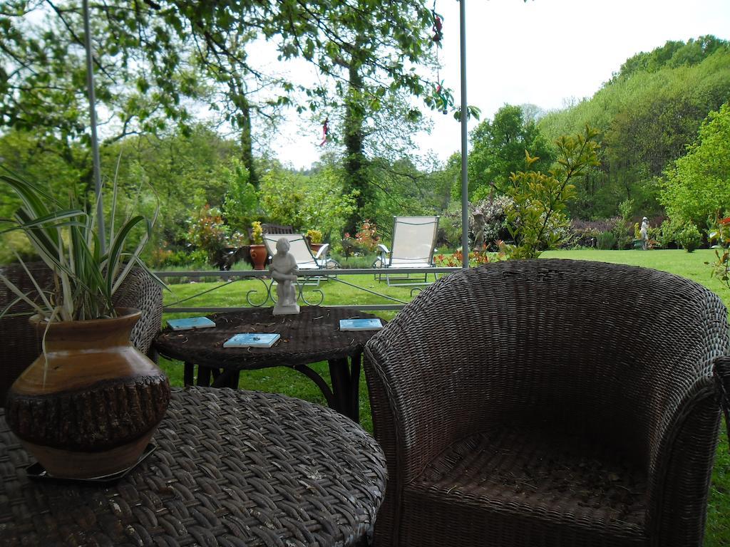 La Chevallerie B&B Isigny-le-Buat Dış mekan fotoğraf