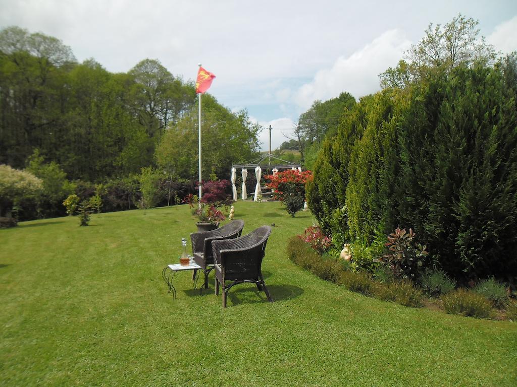 La Chevallerie B&B Isigny-le-Buat Dış mekan fotoğraf