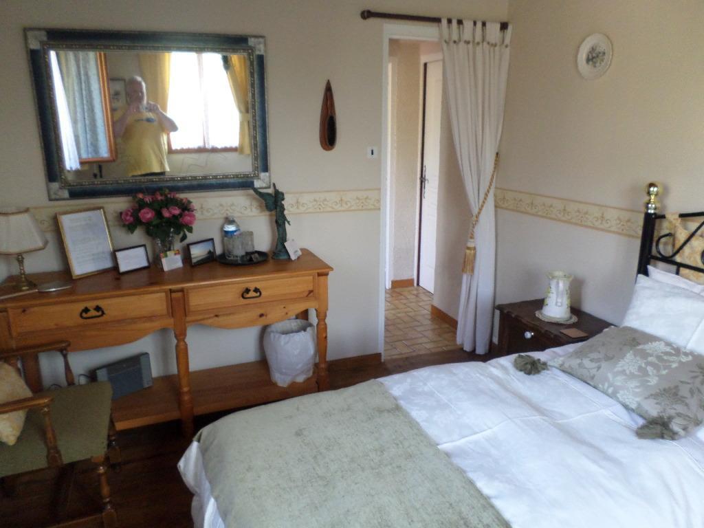 La Chevallerie B&B Isigny-le-Buat Dış mekan fotoğraf